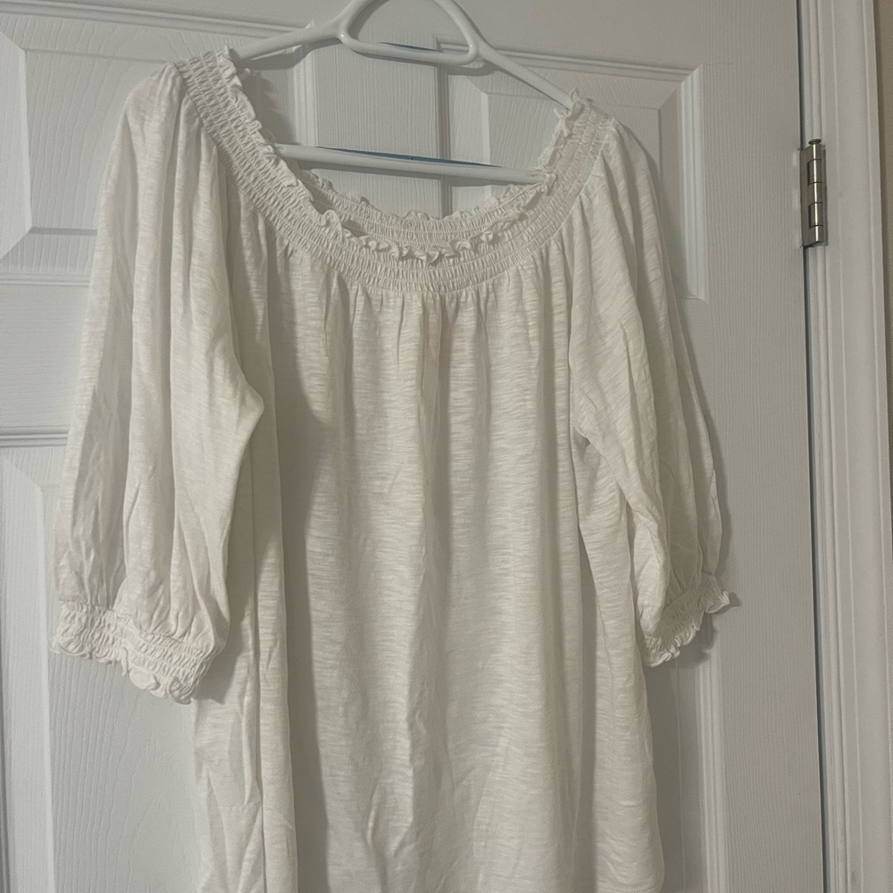 NWOT “KNOX ROSE” TOP Size: Large